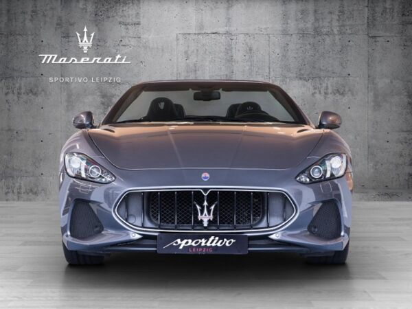Maserati GranCabrio Sport *Rückfahrkamera* bild 2