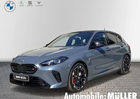 BMW 135 xDrive Klima Navi HuD AHK RFK Harman Kardon Sitzhzg