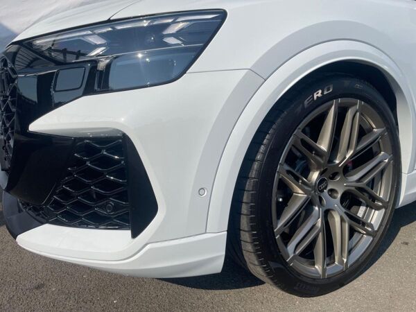 Audi RS Q8 SUV tiptr. HUD RS Sportabga. Fahrwerkspaket advanced bild 7