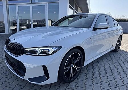 BMW 320 i M Sport +++UPE: *65570,00,--+++
