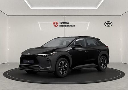 Toyota bZ4X 🔌TEAMPLAYER + 18" ALU // SALE 2025 🔥🔥 LIMITIERT