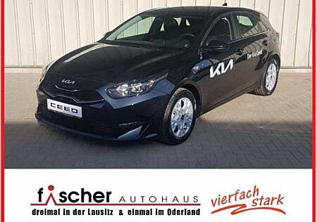 Kia Cee'd Ceed / 1.0T 100 VISION KOMF+ (NAV)