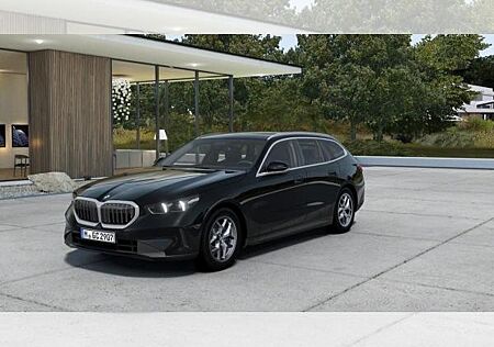 BMW 520 d Touring *NEUES MODELL*/ Adapt. LED / Driving Assistant / RFK. - Business AKTION