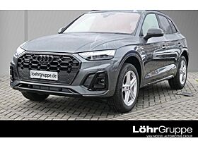 Audi Q5 S Line 40 TFSI quattro S tronic / Audi Q5 S Line 40 TFSI quattro S tronic /