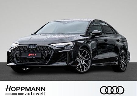 Audi RS3 Limousine S tronic // Carbon Paket, V-Max, Leder, Pano uvm.