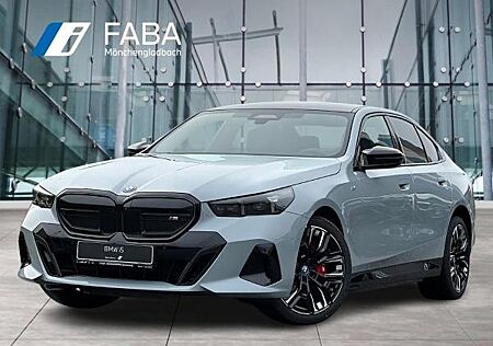 BMW i5 M60 xDrive Limousine Sportpaket Head-Up DAB