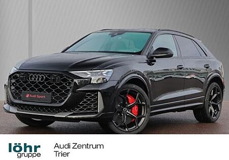 Audi RS Q8 SUV performance