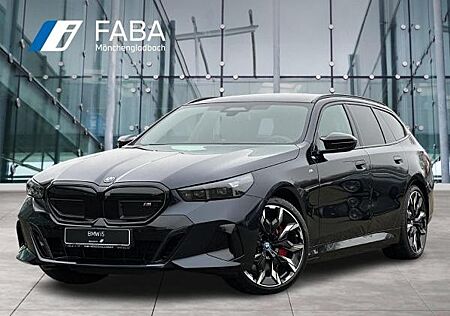 BMW i5 M60 xDrive Touring Sportpaket Head-Up DAB