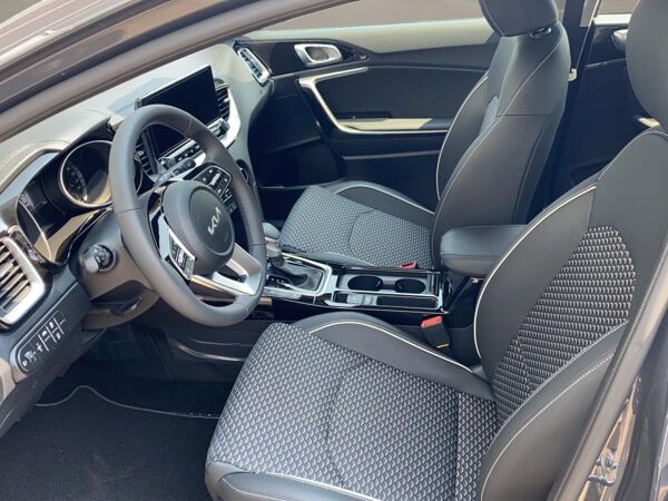 Kia XCeed 1.4 T-GDI Vision Komfort-Paket bild 7