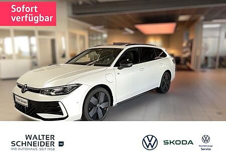 VW Passat Volkswagen R-Line 1.5 l eHybrid DSG AHK Navi