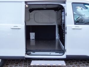 MAXUS Deliver 7 Diesel L2H1 FWD Luxury KICKOFF 2026 bild 6