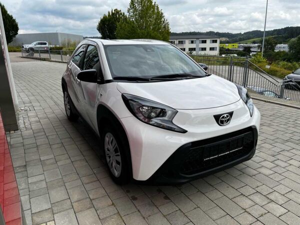 Toyota Aygo X Play Business ED Schalter ❗️ bild 2