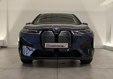 BMW iX xDrive40 Sportpaket Laser/HarmanKardon/DAB Laser/HarmanKardon/DAB