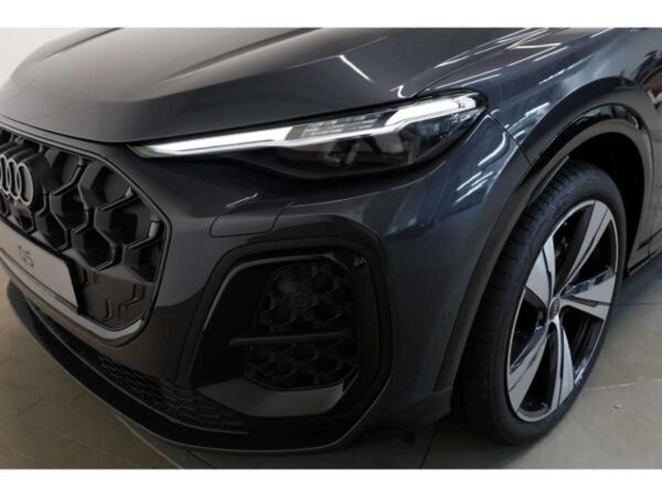 Audi Q5 TDI quattro S line edition one  UPE: 84.450,- € bild 7