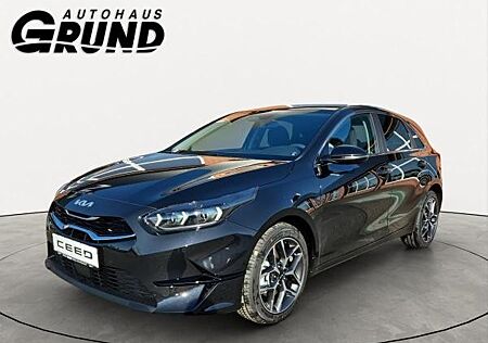 Kia Cee'd Ceed 1.5T DCT7 ULTIMATE | STYLE | SOUND | GEWERBLICH