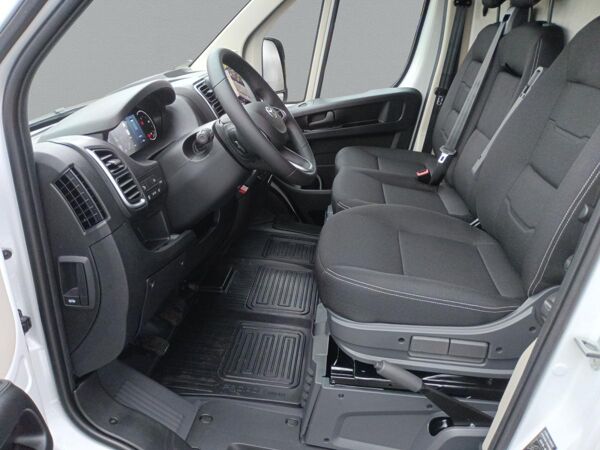Toyota Proace Max Electric L3H2 4-türig Electric Meister 35H 110 kWh bild 6