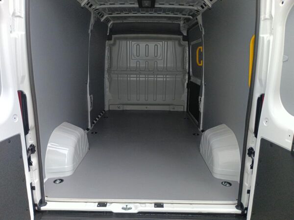 Toyota Proace Max Electric L3H2 4-türig Electric Meister 35H 110 kWh bild 7