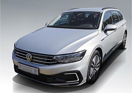 VW Passat Volkswagen Variant 1.4 TSI GTE+DSG+AHK+RFK+NAV+ACC