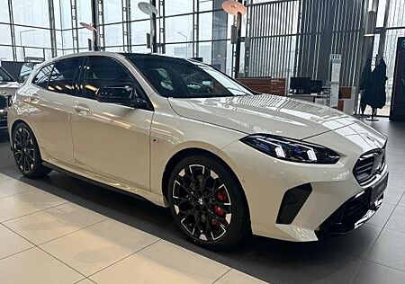 BMW M135i xDrive als Tageszulassung ab LAGER !!!