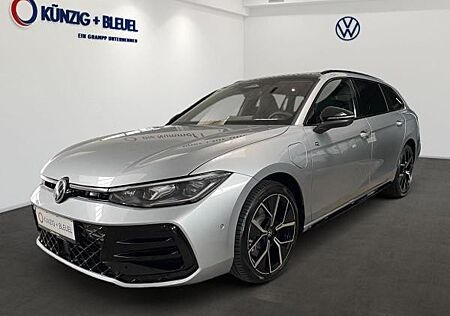 VW Passat Volkswagen R-Line 1,5 l eHybrid DSG