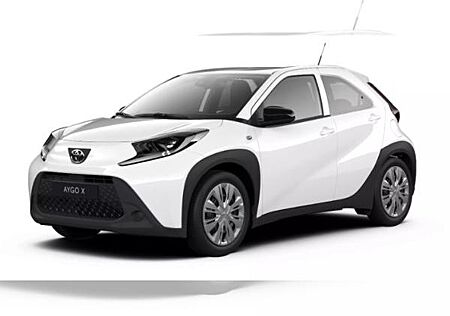 Toyota Aygo X play