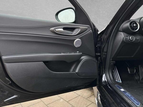 Alfa Romeo Giulia QUADRIFOGLIO MY25 - SOFORT VERFÜGBAR bild 5