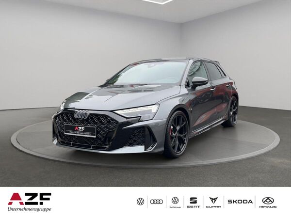 Audi RS3 Sportback S tronic+280km/h+PANO+MATRIX bild 1