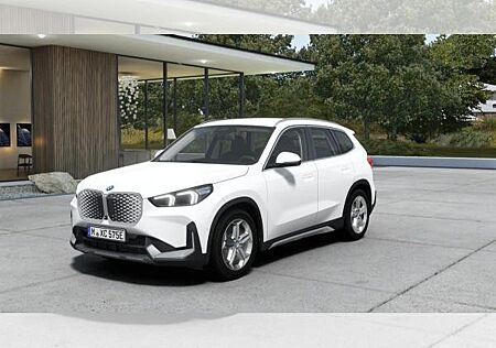 BMW iX1 xDrive30 xLine SOFORT VERFÜGBAR mit 0,25% Versteuerung und über 21% Rabatt.