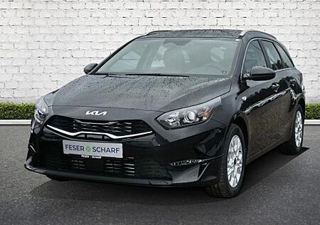 Kia Cee'd Ceed Sportswagon 1.5T DCT7 VISION KOMFORT+ NAVI