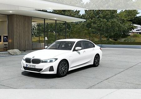 BMW 330 e xDrive Limousine*sofort verfügbar* Mega Deal