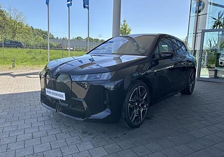 BMW iX xDrive45 LCI M-Sport - 0,5% - TAGESZULASSUNG mit 25% NACHLASS (SEHR WENIG AUF LAGER)