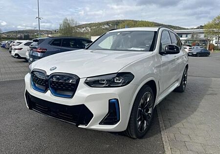 BMW iX3 SOFORT VERFÜGBAR+++GEWERBE++TOPDEAL