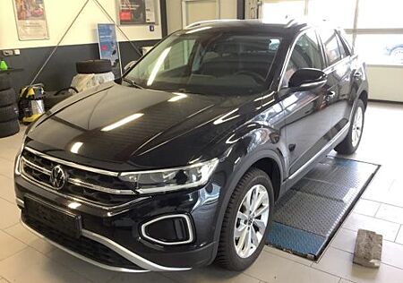 VW T-Roc Volkswagen 1.5 TSI Style DSG AHK Navi ACC CarPlay LED