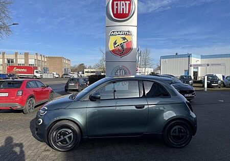Fiat 500E Giorgio Armani Edition