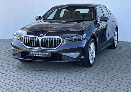 BMW 520 i Limousine ++Lager++