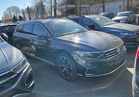 VW Passat Volkswagen Variant 1.4 TSI Hybrid GTE DSG AHK Navi