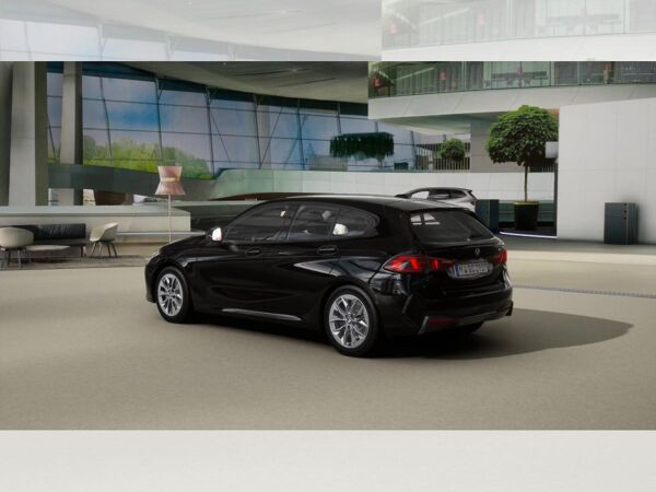 BMW 116 Limousine bild 4