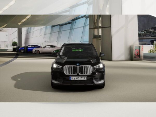 BMW iX1 eDrive20 LED Navi DAB bild 2