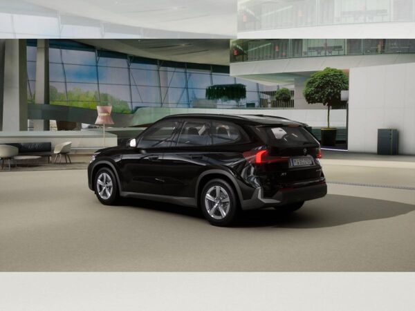 BMW X1 sDrive18i bild 4