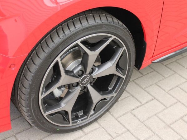Audi A1 Sportback 35 TFSI S-TRONIC S-LINE+NAVI+SHZG+K bild 7