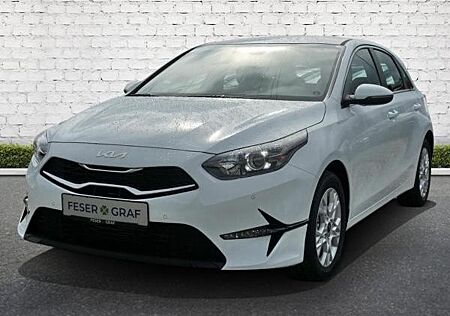 Kia Cee'd Ceed 1.0T 100 ULTIMATE Navi Tempomat Sitzhzg PDC