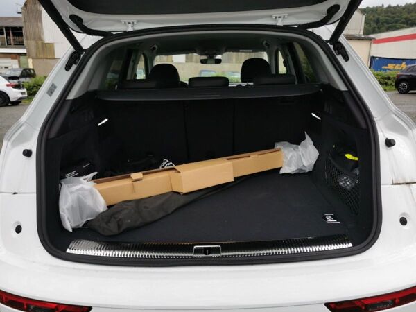Audi Q5 S line 50TFSe quattro MATRIX NAV KAM VIRT bild 7