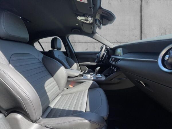 Alfa Romeo Stelvio Quadrifoglio Evoluzione+AKRAPOVIC+21''+CARPLAY bild 6