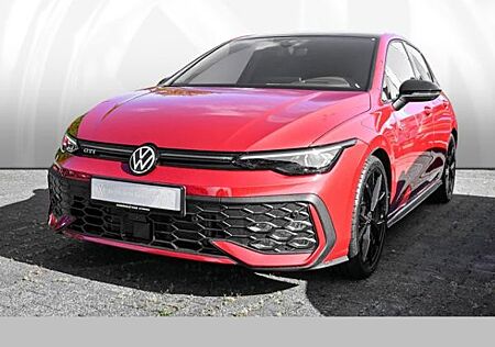 VW Golf Volkswagen VIII 2.0 TSI DSG GTI Black Style