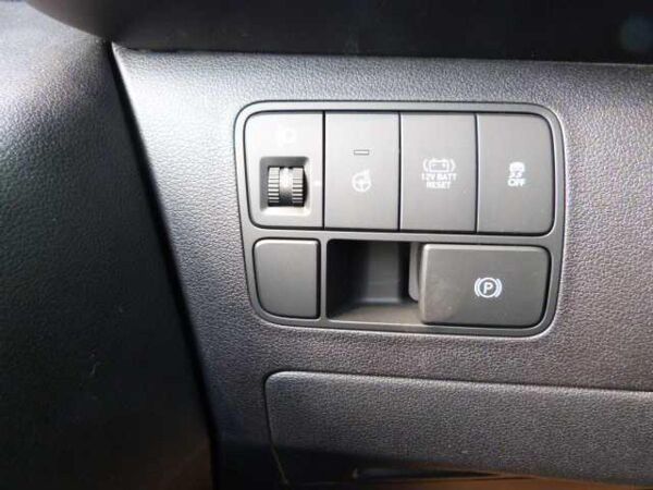 Hyundai STARIA Hybrid 1.6 T-GDI HEV Trend 9-Sitzer Easy+Park-Paket bild 6