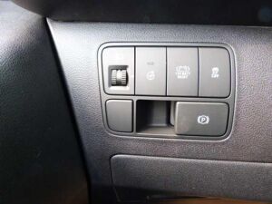 Hyundai STARIA Hybrid 1.6 T-GDI HEV Trend 9-Sitzer Easy+Park-Paket bild 6