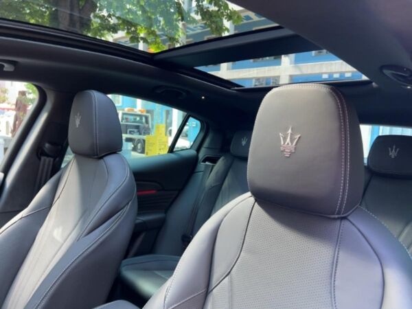 Maserati Grecale 5-Jahre Garantie / V6 & 530PS Sport trifft auf Luxus! Neuwagenaktion! bild 7