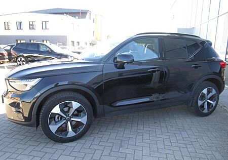 Volvo XC 40 XC40 Plus T2 Benzin Dark