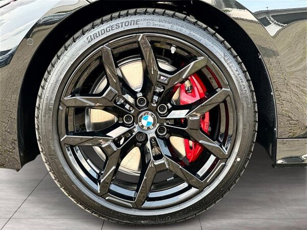 BMW 330 d xDrive Limousine M Sportpaket HK HiFi DAB bild 6