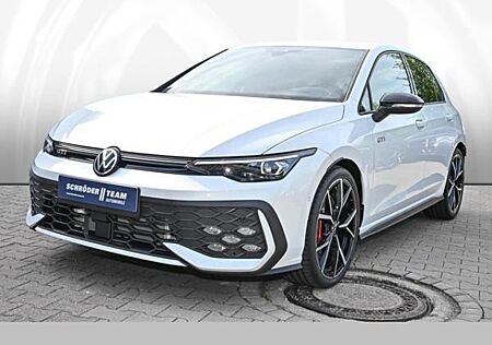 VW Golf Volkswagen VIII 2.0 TSI DSG GTI Black Style